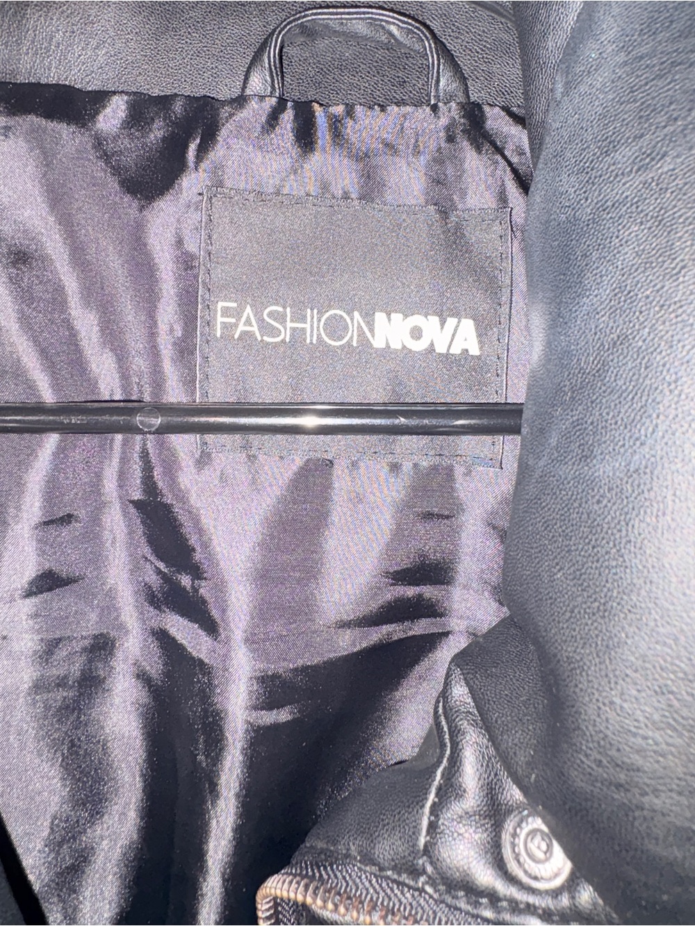Fashion Nova Black Quilted Belted Puffer Vest - Picture 2 of 2